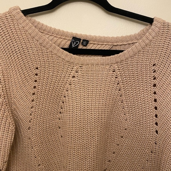 Sweater - Picture 2 of 3